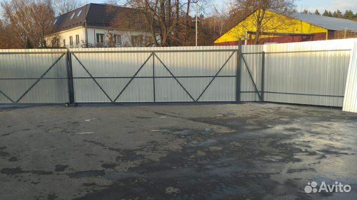 Распашные ворота под ключ