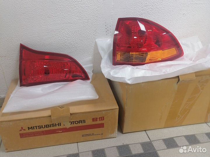 Фонарь задний левый mitsubishi pajero sport2 ориги