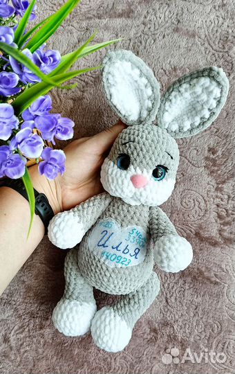 Вязаные игрушки Зайчики