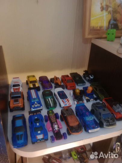 Hot wheels машинки