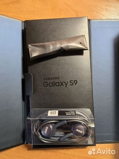 Samsung Galaxy S9, 4/64 ГБ