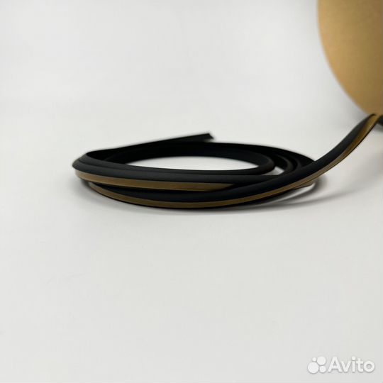 Резинка уплотнительная для тюнинга черная(1м)