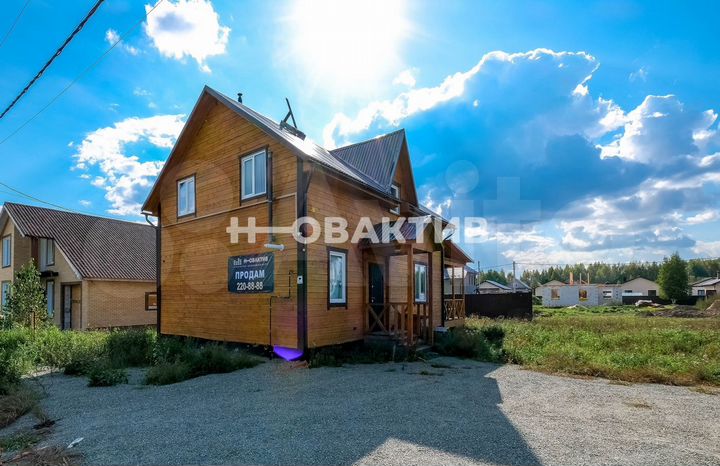 Дом 180 м² на участке 11 сот.