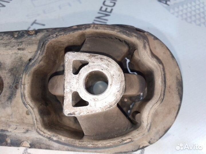 Подушка двигателя задняя Renault Logan