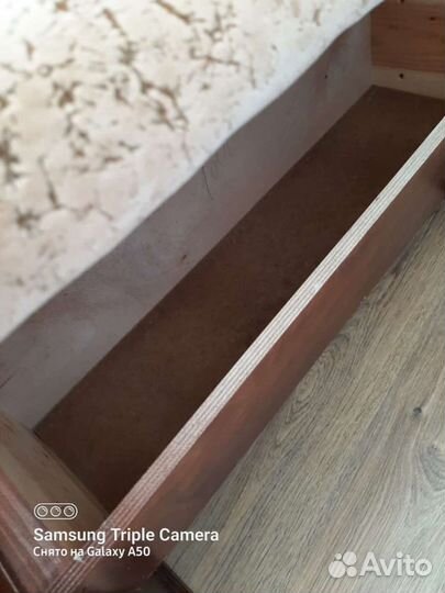 Кухонные скамьи с ящиками для хранения. 2 шт