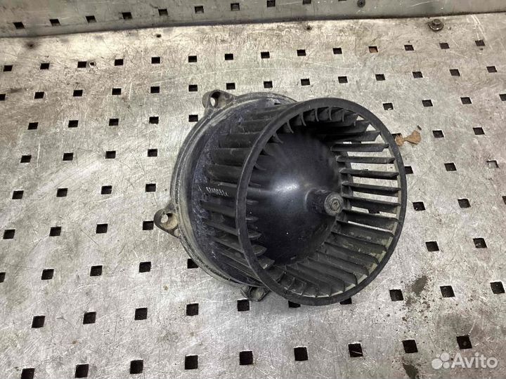 Моторчик печки Volkswagen Caravelle/Multivan/Trans