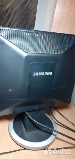 Монитор Samsung syncmaster 740n