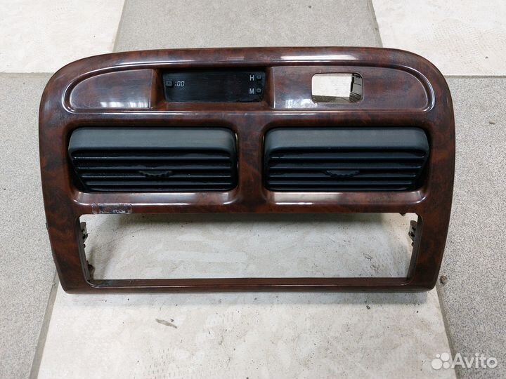 Декоративная рамка климат контроля vista V40