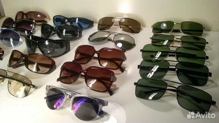 Солнцезащитные очки Новые Много