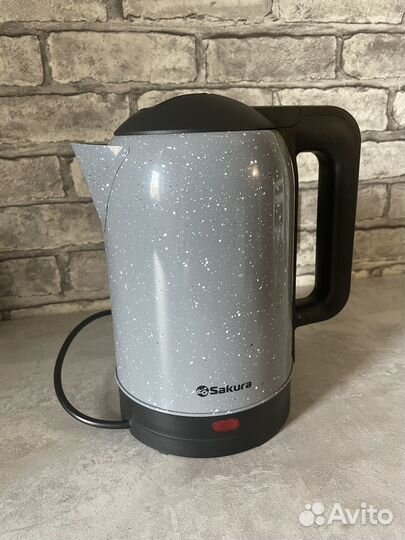 Чайник электрический 2 л