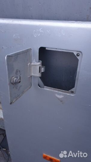 Люк отсека. Higer 6129 АВТОБУС isle340.30 2007