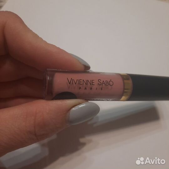 Матовая жидкая губная помада Vivienne Sabo