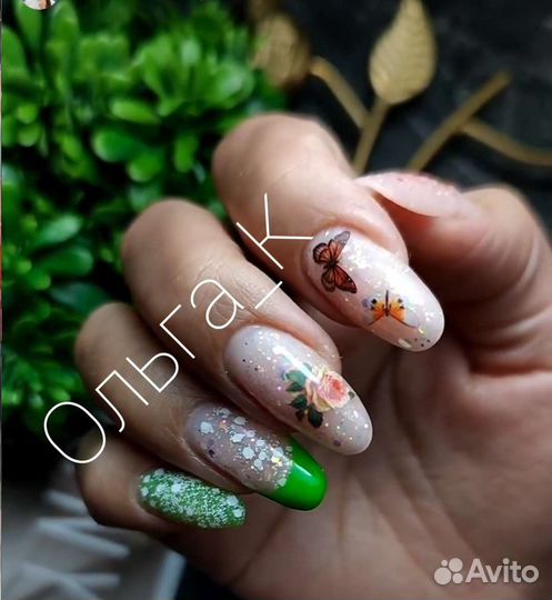 Маникюр, наращивание ногтей и коррекцию