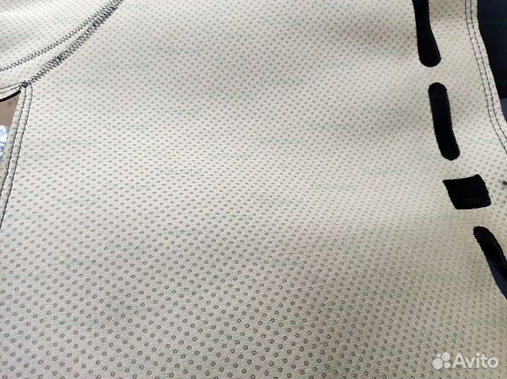 Коврик на панель Mitsubishi Pajero 2006-2015