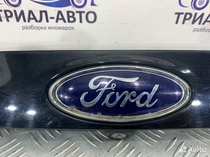 Камера + Накладка крышки багажника Ford Kuga 2 aкп