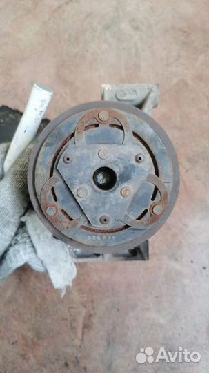 Компрессор кондиционера Nissan Sentra B17 1.6