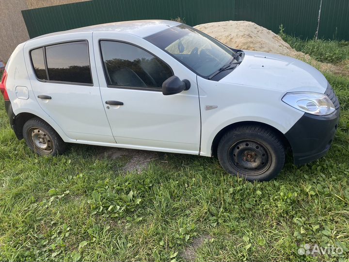 Renault sandero 1 распил