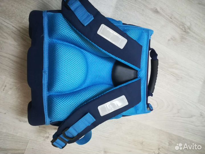 Школьный рюкзак