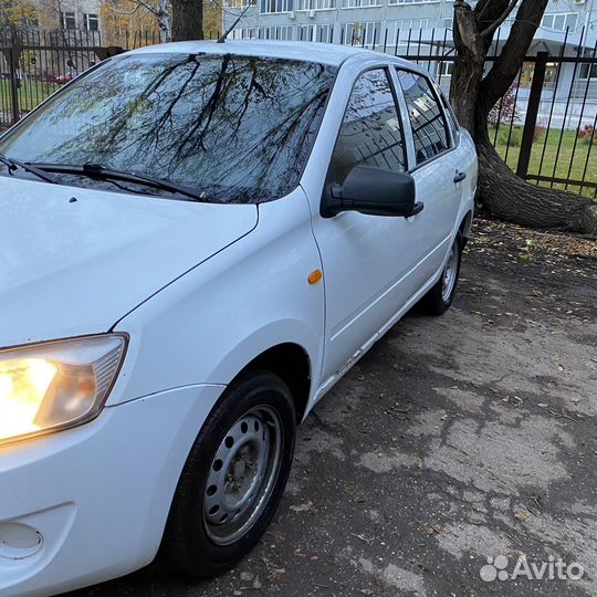 LADA Granta 1.6 МТ, 2013, 217 000 км
