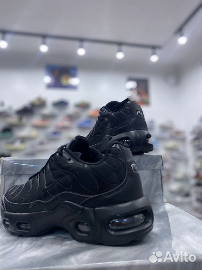 Кроссовки Nike Air Max Tn Plus