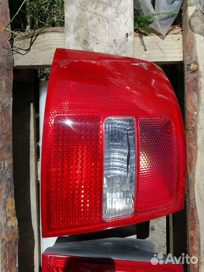 Фонарь задний Audi A6 C5 универсал рест