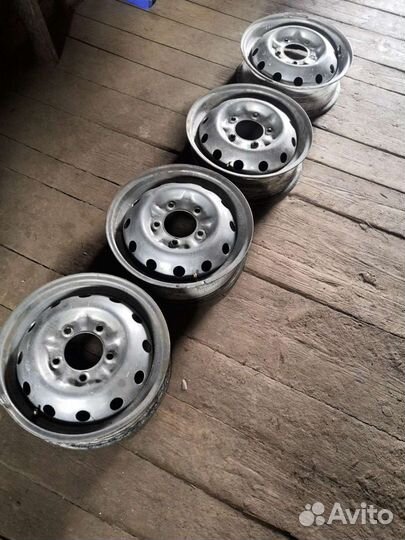 Продам диски на ниву R16