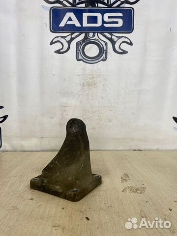 Кронштейн двигателя правый Ssangyong Kyron 2 D20DT