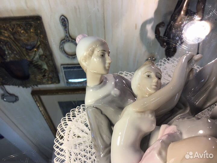 Фарфоровая композиция балет антик