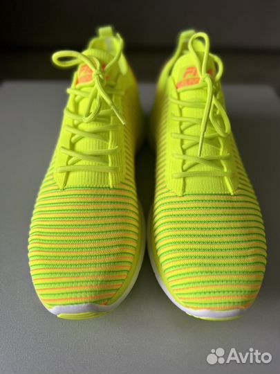 Новые кроссовки fila