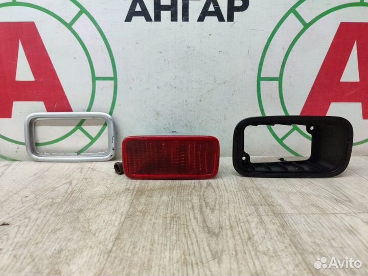 Фонарь противотуманный задний левый Mitsubishi