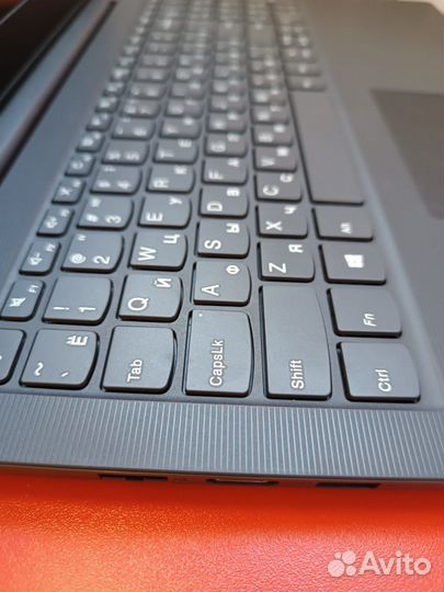 Ноутбук Lenovo V130-15IKB