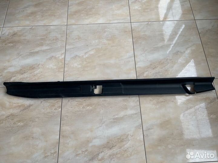 Накладка бампера задняя Toyota Land Cruiser 150