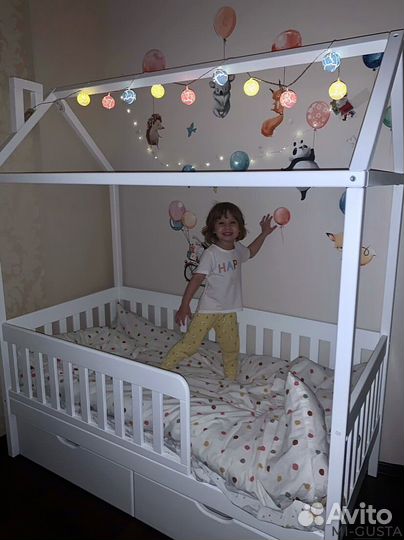 Детская кровать с ящиками