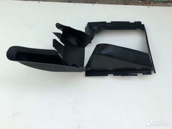 Воздуховод интеркулера Передний левый Audi Q7 3.0