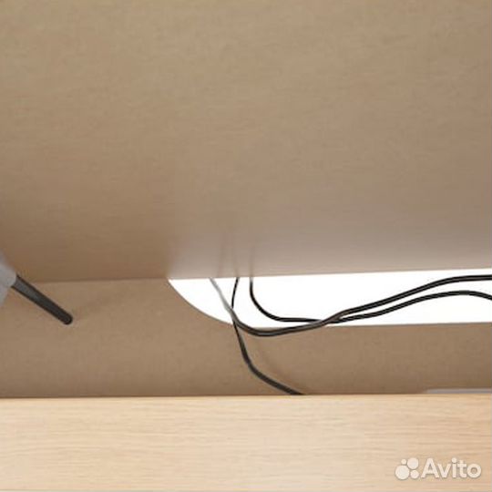 Malm Письменный стол с выдвижной панелью 503.598.2