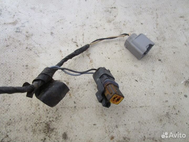 Проводка подсветки номера Renault Laguna III 2008-2015 (на фонарь подсветки номера 240510031R)