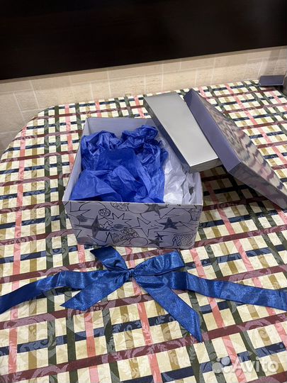 Коробка подарочная