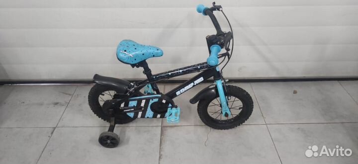 Детский трехколесный велосипед бу