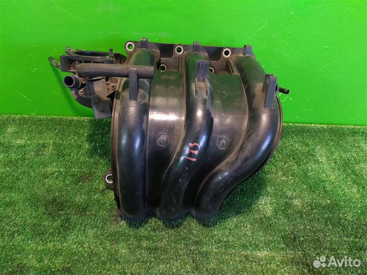 Коллектор впускной Skoda Fabia 5J 2010