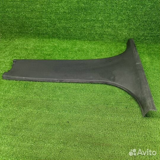 Обшивка центральной стойки левая нижняя Skoda