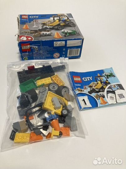 Конструктор Lego City 60284 Дорожная машина