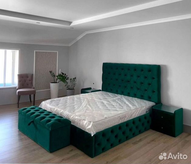 Дизайнерская кровать