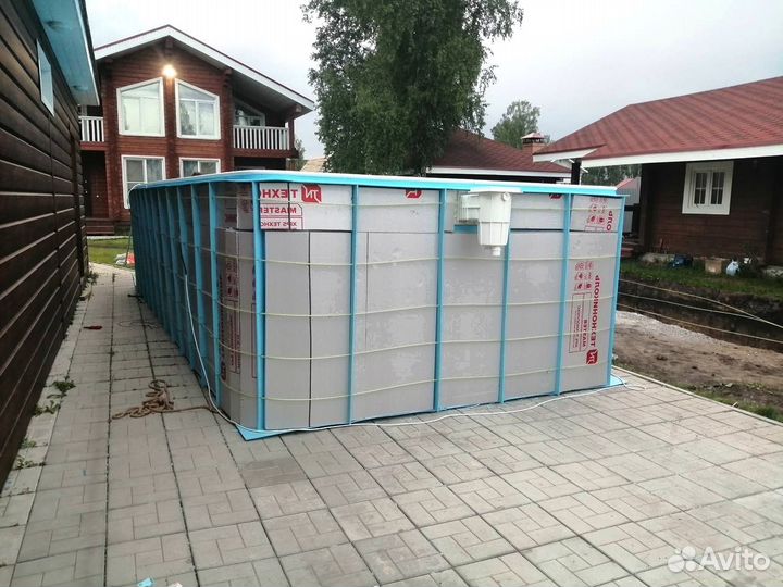 Бассейн из пластика