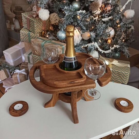 Столик винный дубовый с менажницей