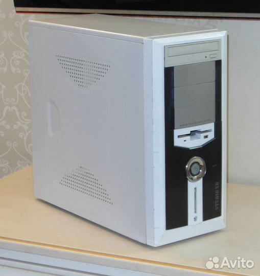 Корпус для компьютера большой