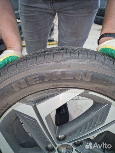 Nexen Roadian GTX 235/55 R19