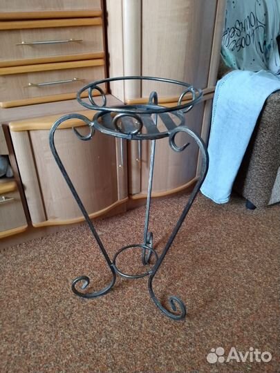 Подставка для цветов