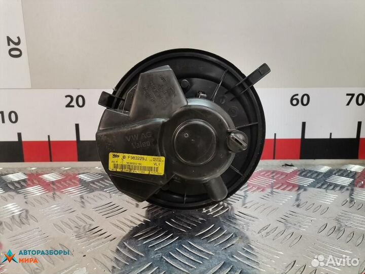 Моторчик печки Skoda Octavia 2 (A5) 2005