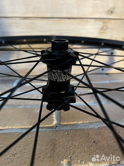 Колеса для велосипеда,вилсет Race Face