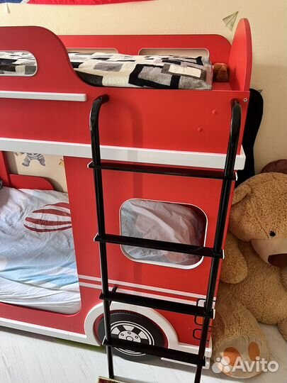Детская кровать автобус